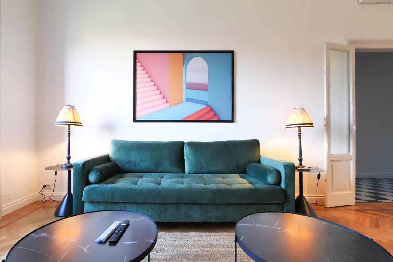 Adelaide Elegant Apartments Milánó Kültér fotó